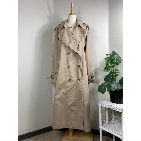 Burberry maxi tan trench coat